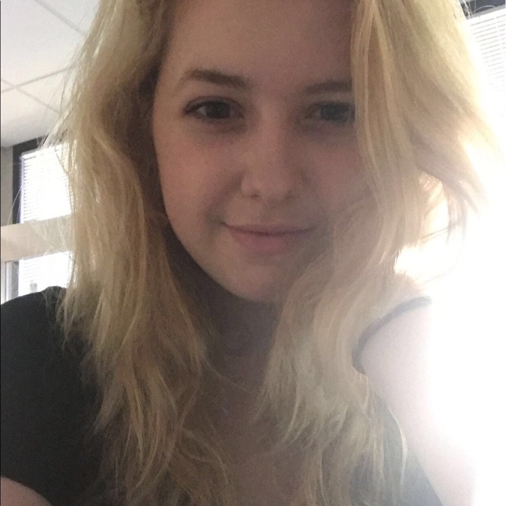 Meet your Posher, Madelyn