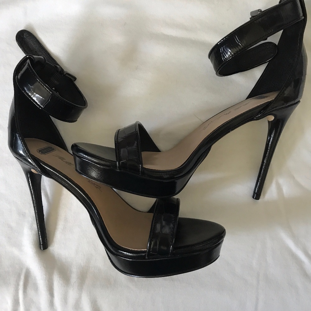 ** NWOT ** Stilettos