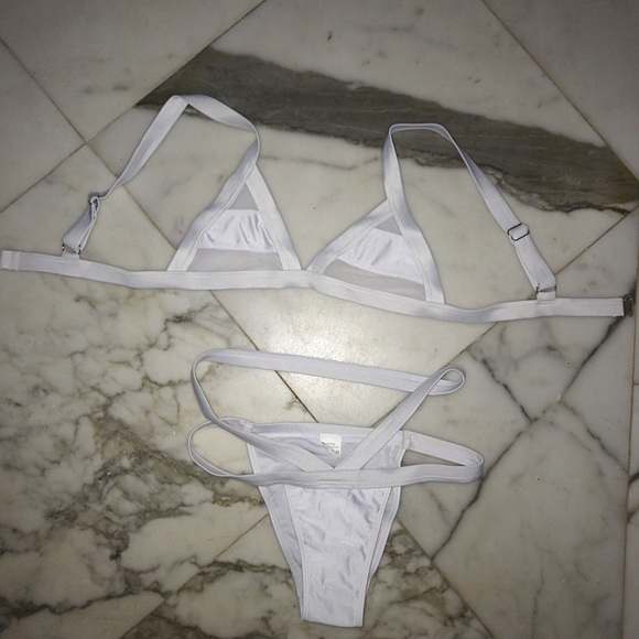 White minimale animale bikini set - Picture 1 of 3