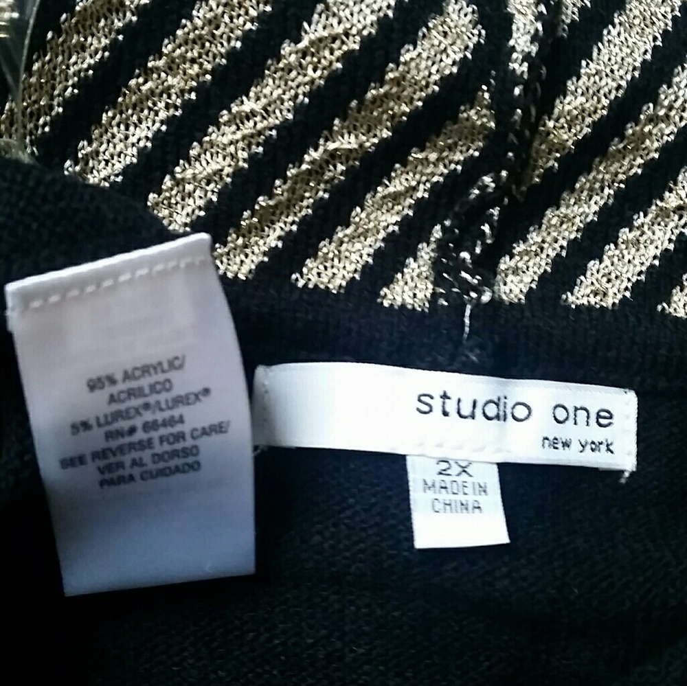 Studio one New York cowl neck dress - Picture 3 of 4