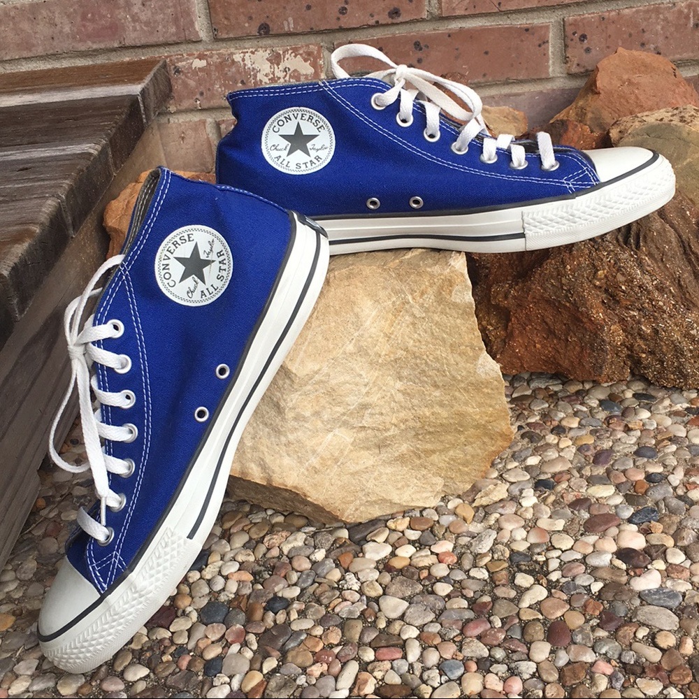 Like New Converse Mid-Top