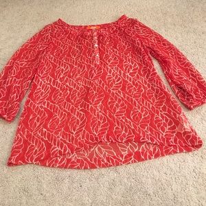 Red 3/4 length top