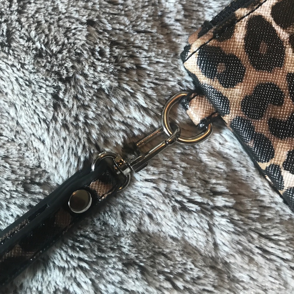 Wristlet-Express - Picture 2 of 3