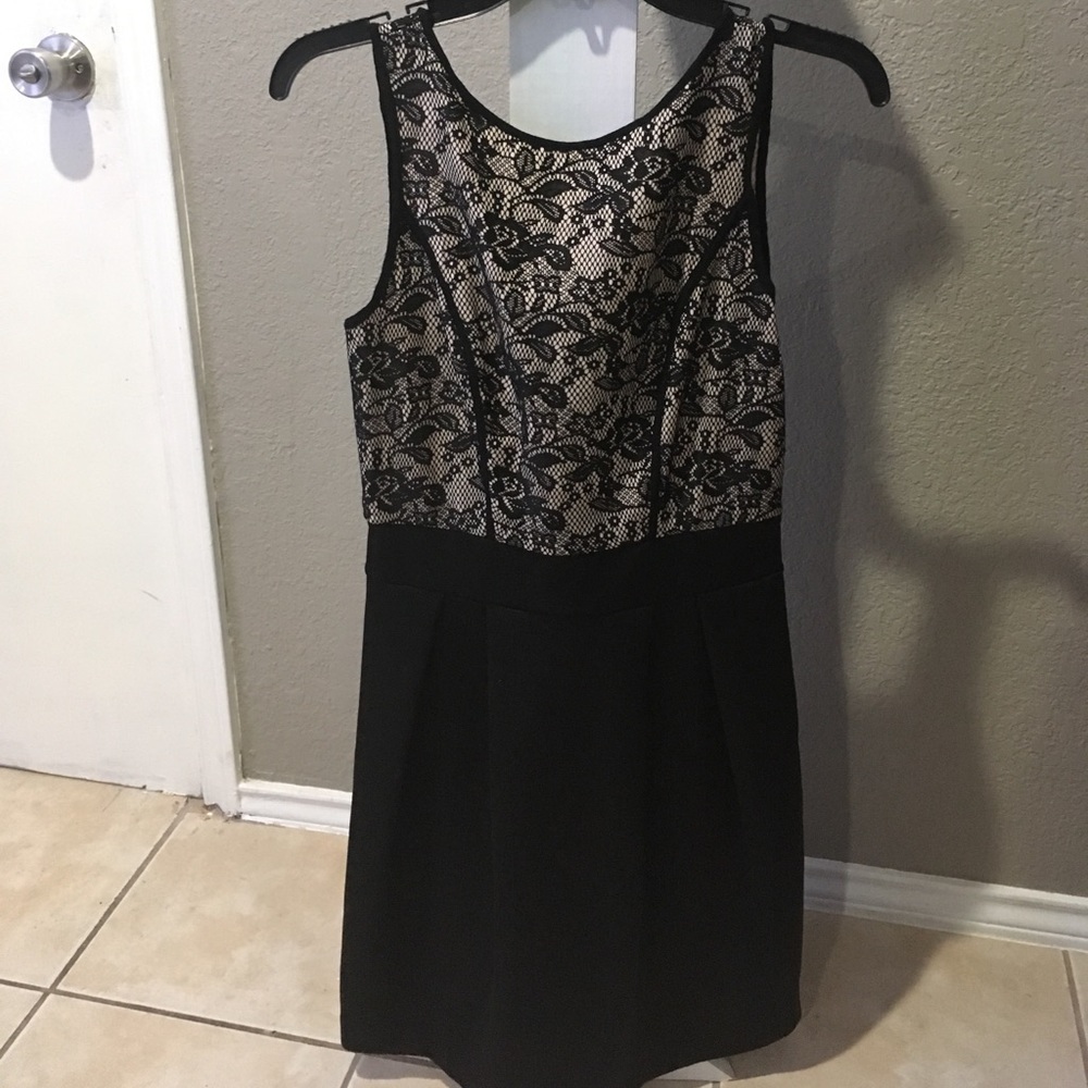 Women's medium dress