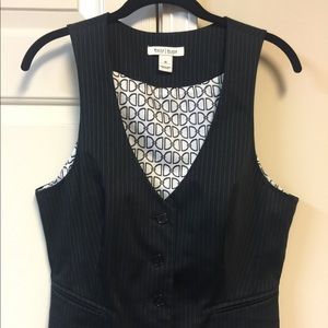 White House Black Market Vest size 10