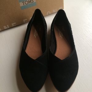 BRAND NEW Black Suede Jutti Flats