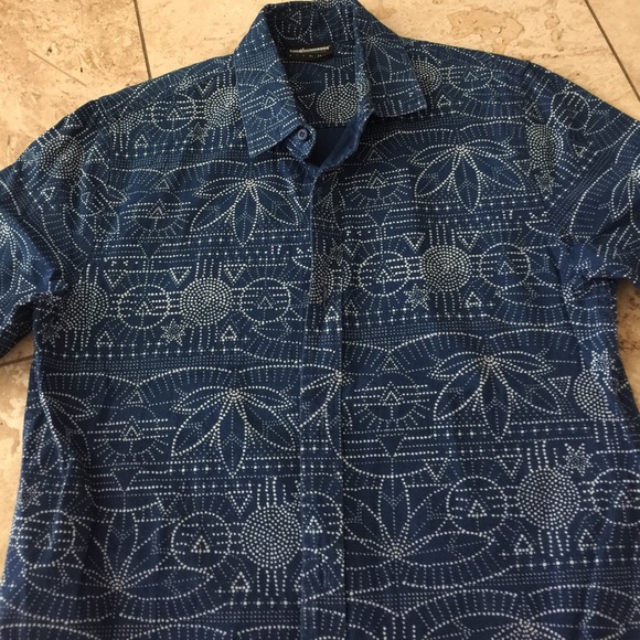 Shirt - Picture 1 of 3
