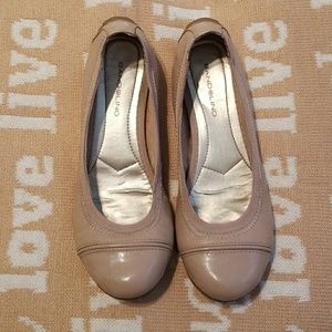 Nude ballet flats