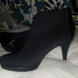 Bandolino ankle boots size 10M black  new!