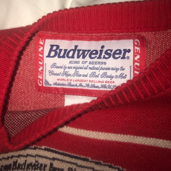 Authentic Red pullover - Picture 2 of 6