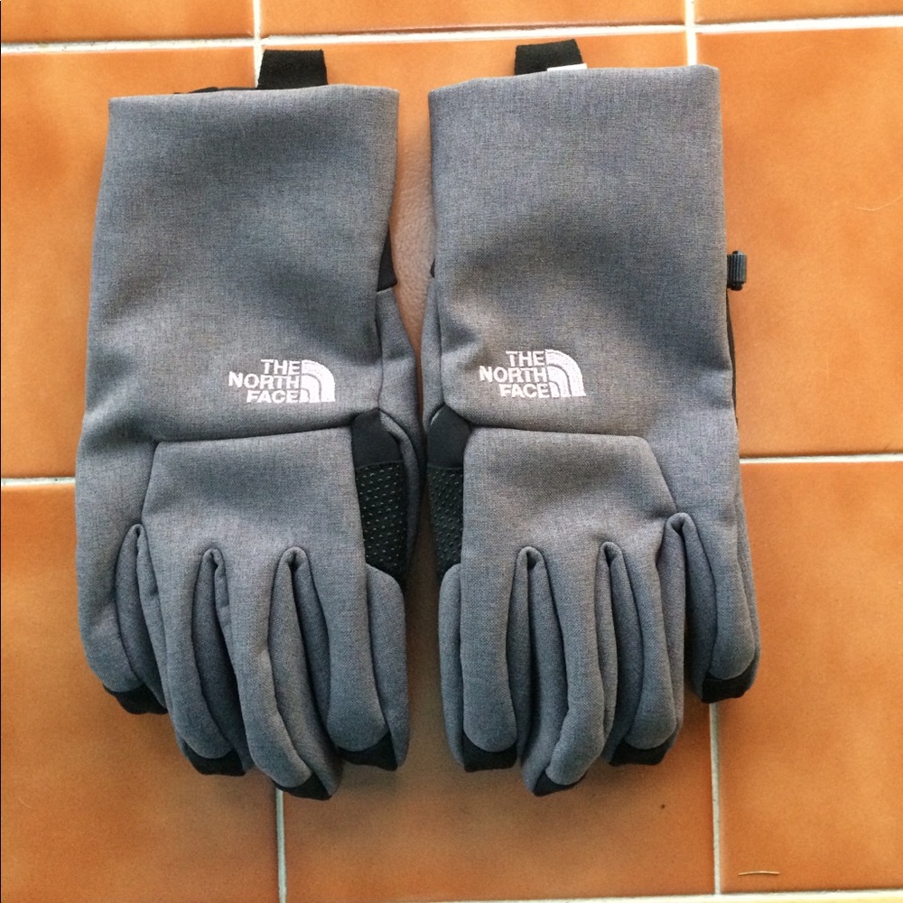 THE NORTH FACE GLOVES!!
