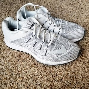 Men's Nike Air Zoom Elite 8 size 12