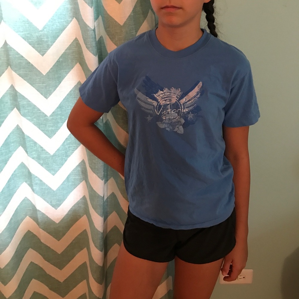 Girl's blue "Victoria, Canada" t-shrit