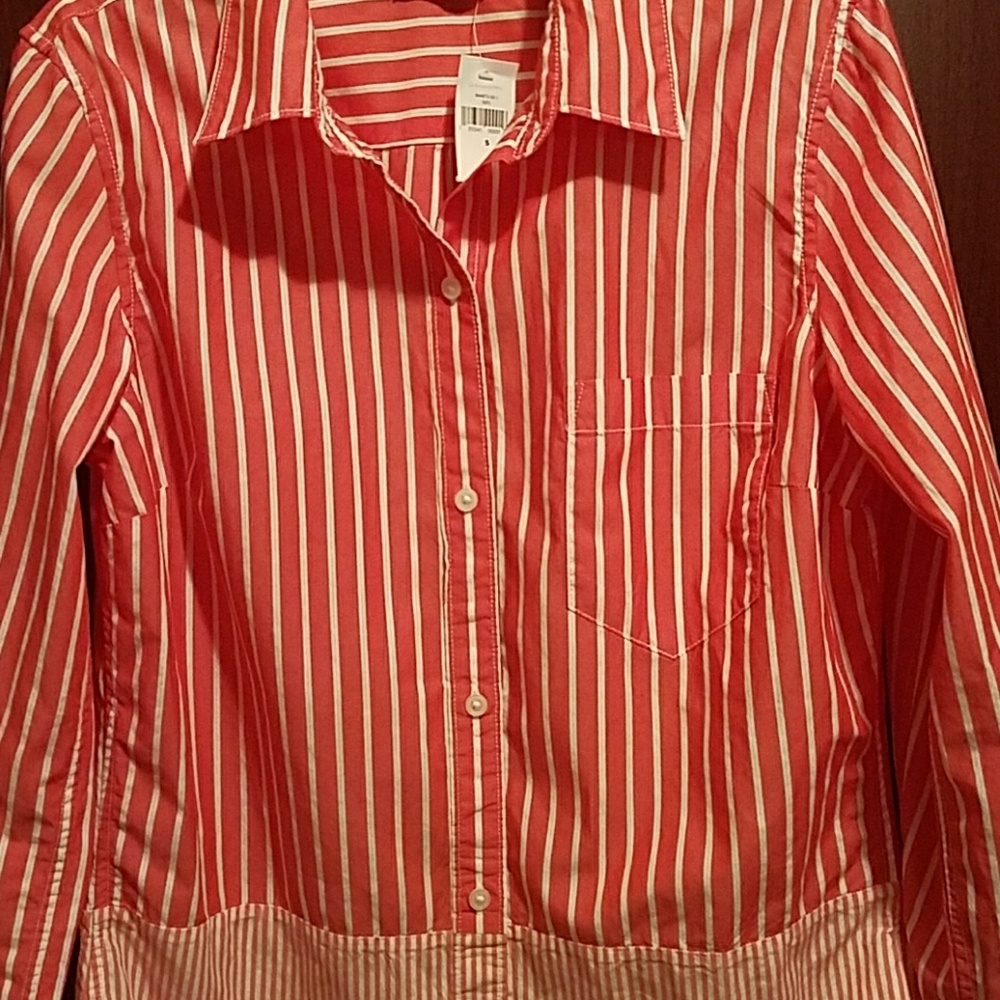 GAP Button Shirt - Picture 3 of 5