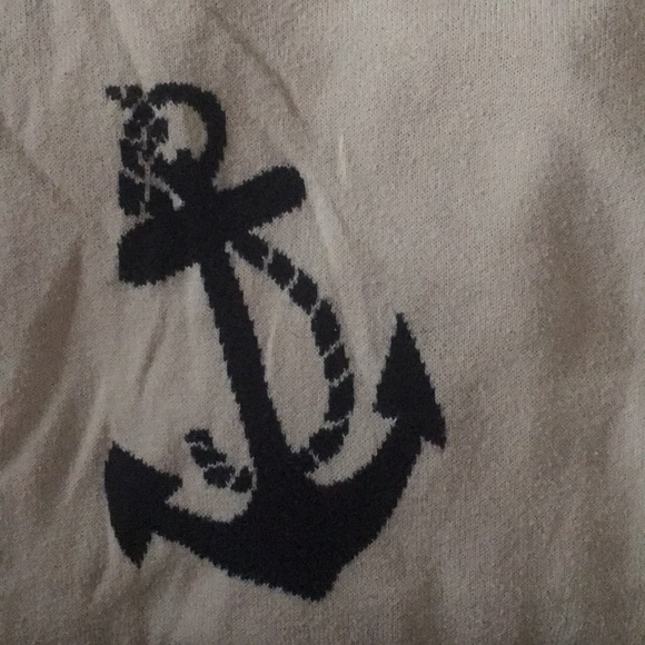 Sweater - Picture 2 of 5