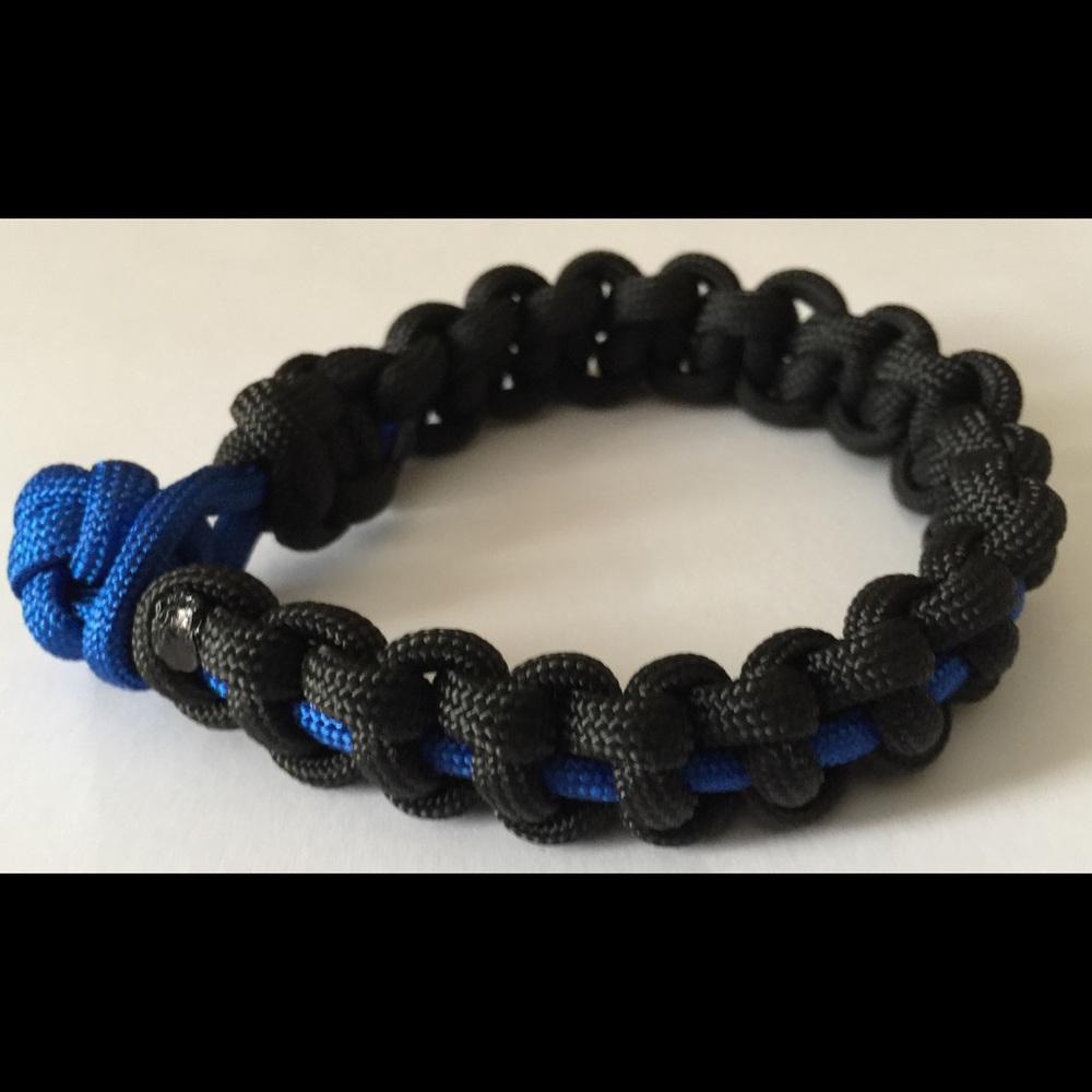 Thin Blue Line Paracord Bracelet