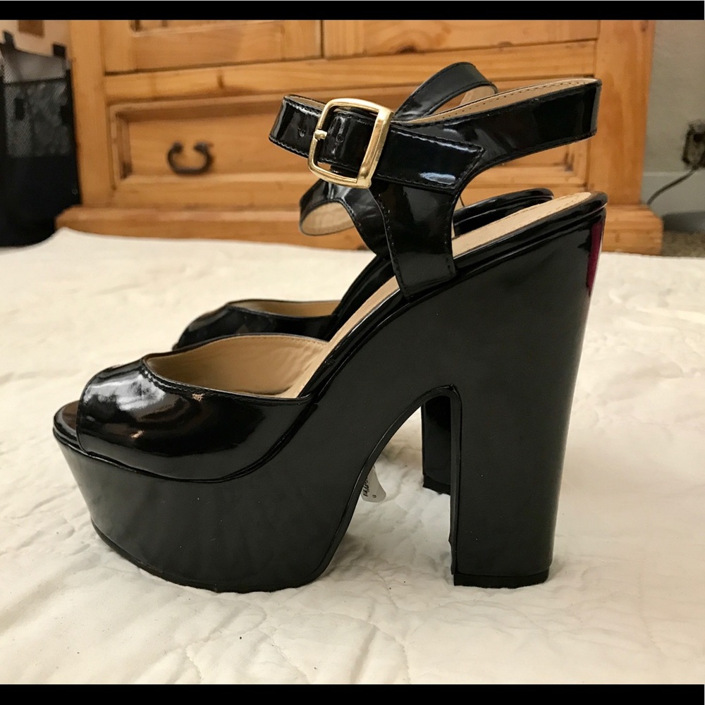 Platform Peep Toes