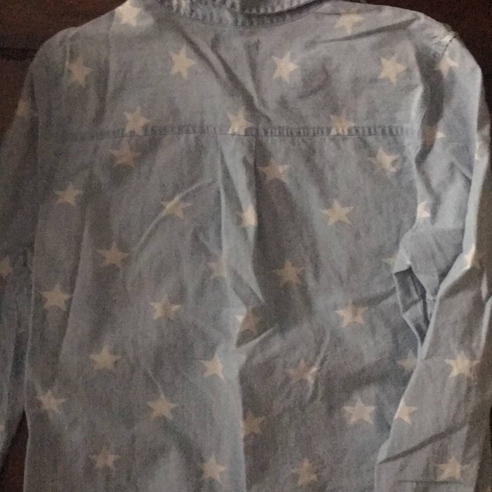 Button down - Picture 3 of 3