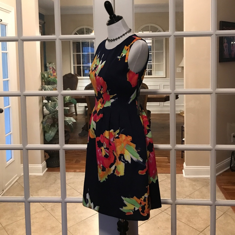 Vince Camuto Navy Midi with Pockets - Picture 5 of 8