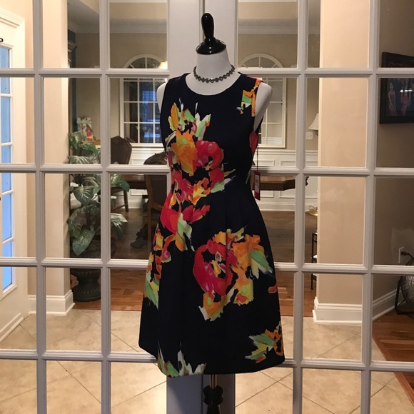 Vince Camuto Navy Midi with Pockets - Picture 2 of 8