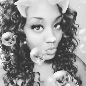 Meet your Posher, Taneisha