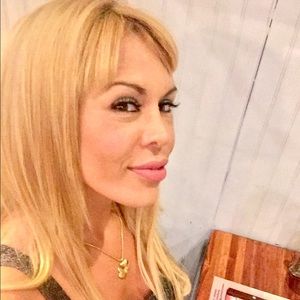 Meet your Posher, Florencia