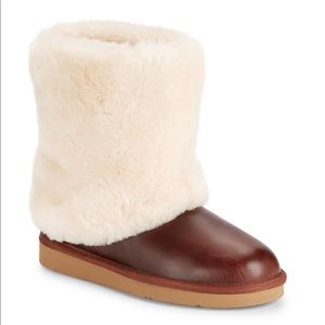 UGG Australia Paten Boots. US 7.