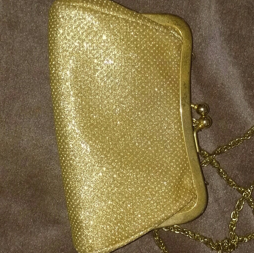 Gold clutch