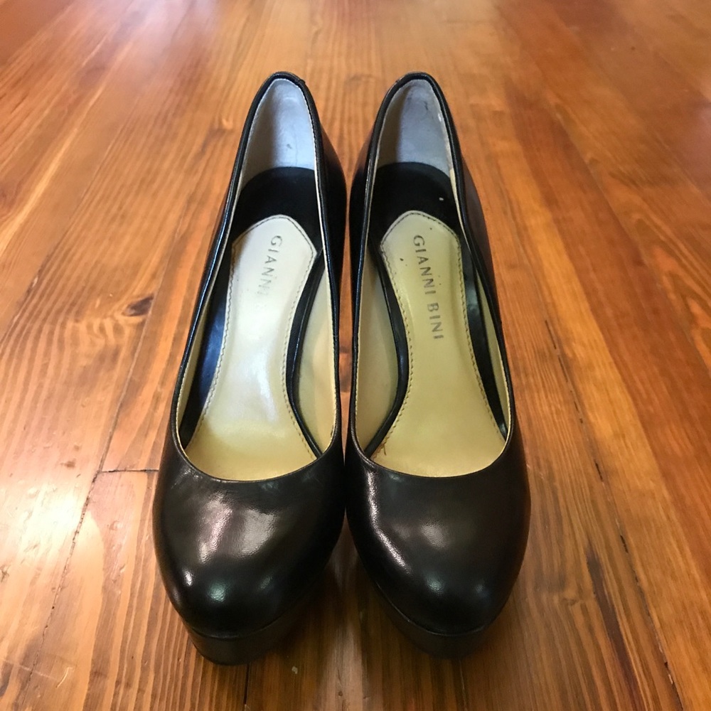 GIANNI BINI BLACK PUMPS