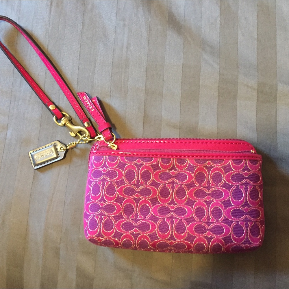 Coach Wristlet - Pink with gold