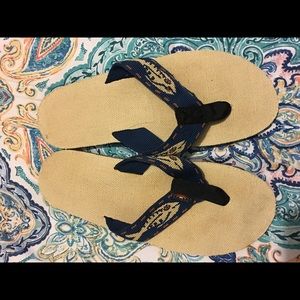 Men's size 8.5 Rainbows