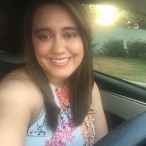 Meet your Posher, Roxanne