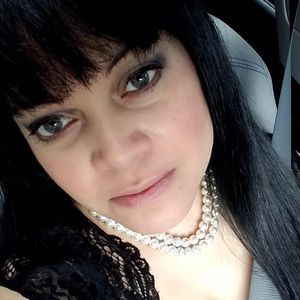 Meet your Posher, Ileana