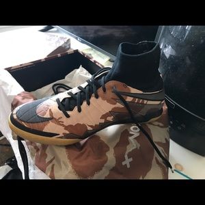 Indoor hypervenom size 9