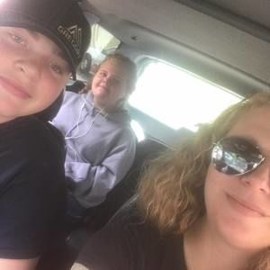 Meet your Posher, Danielle