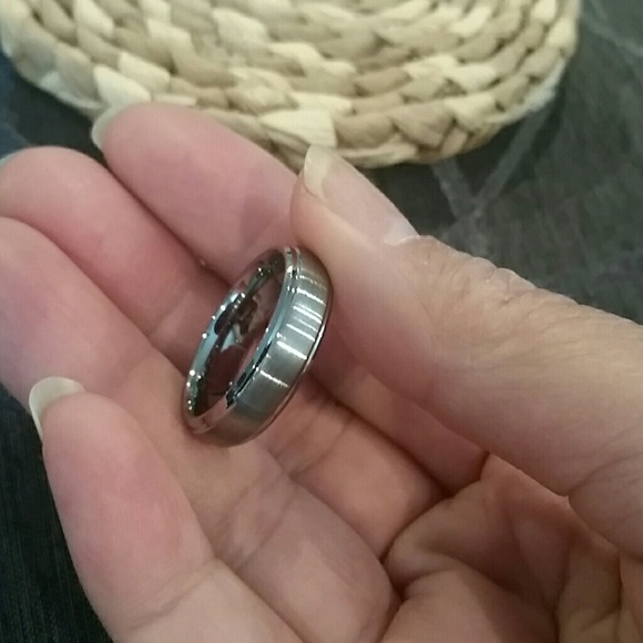 NEW MAJOR PRICE DROP 6mm Tungsten Carbide  Ring - Picture 2 of 7