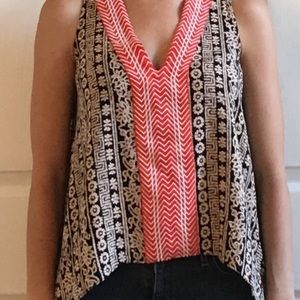 THML Dressy sleeveless blouse w/ gorgeous print