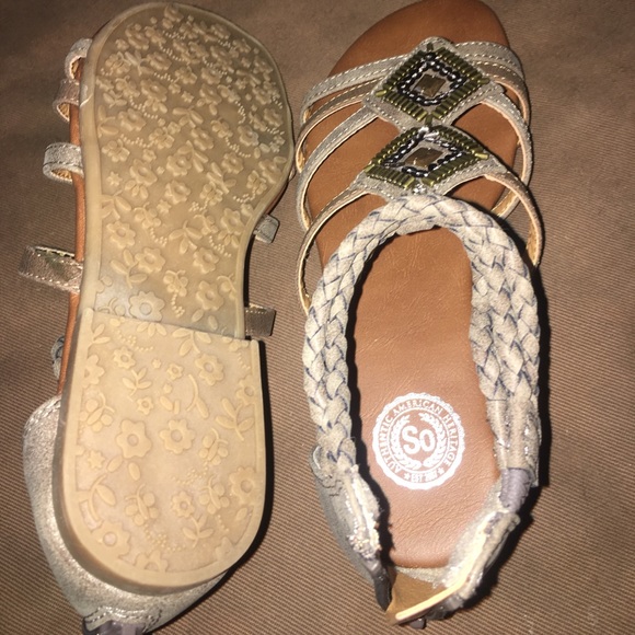 Sandals - Picture 3 of 3