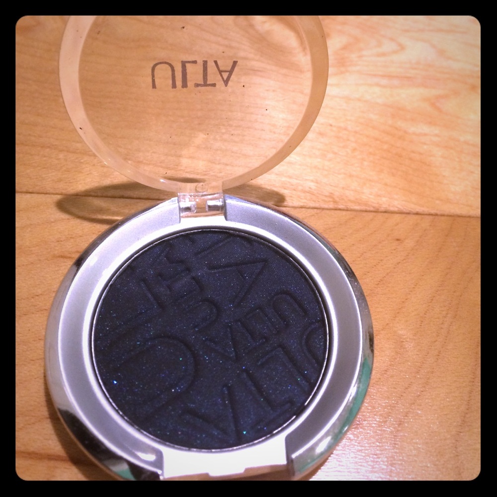Ulta eye shadow color: sin city