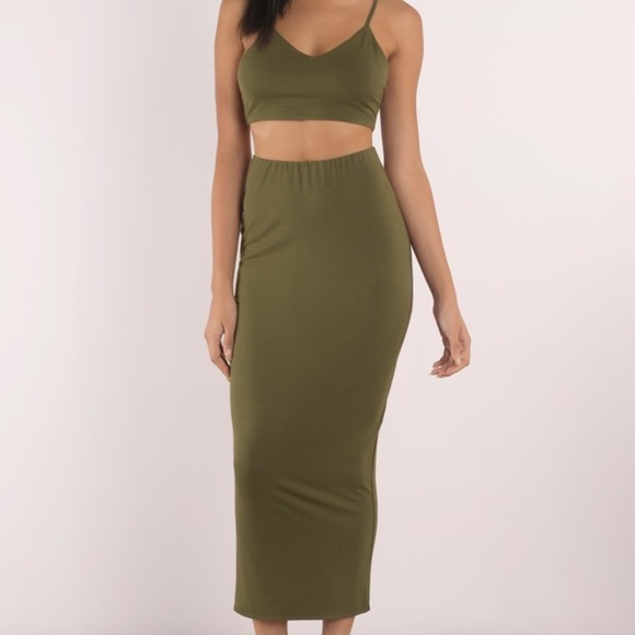 Tobi Dresses & Skirts - NEW Tobi Olive Green Midi Set