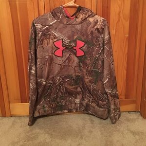 Women's camouflage hoodie