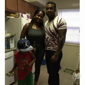 Meet your Posher, Elis