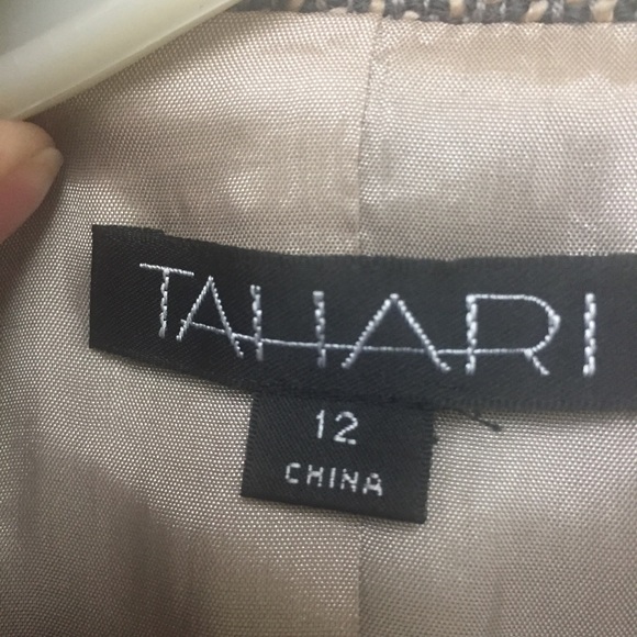 3 piece Tahari cream suit with fur and lace trim - Picture 1 of 8