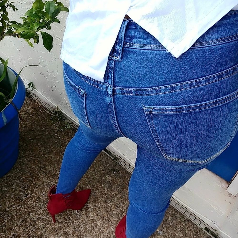 Distressed denim skinny jeans - Picture 3 of 6