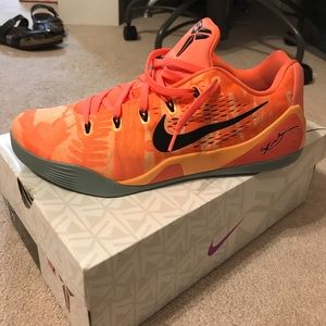 Kobe IX EM "Bright Mango"