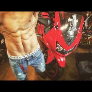 Meet your Posher, Chris