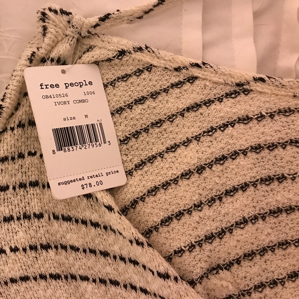 BRAND NEW Free people sweater