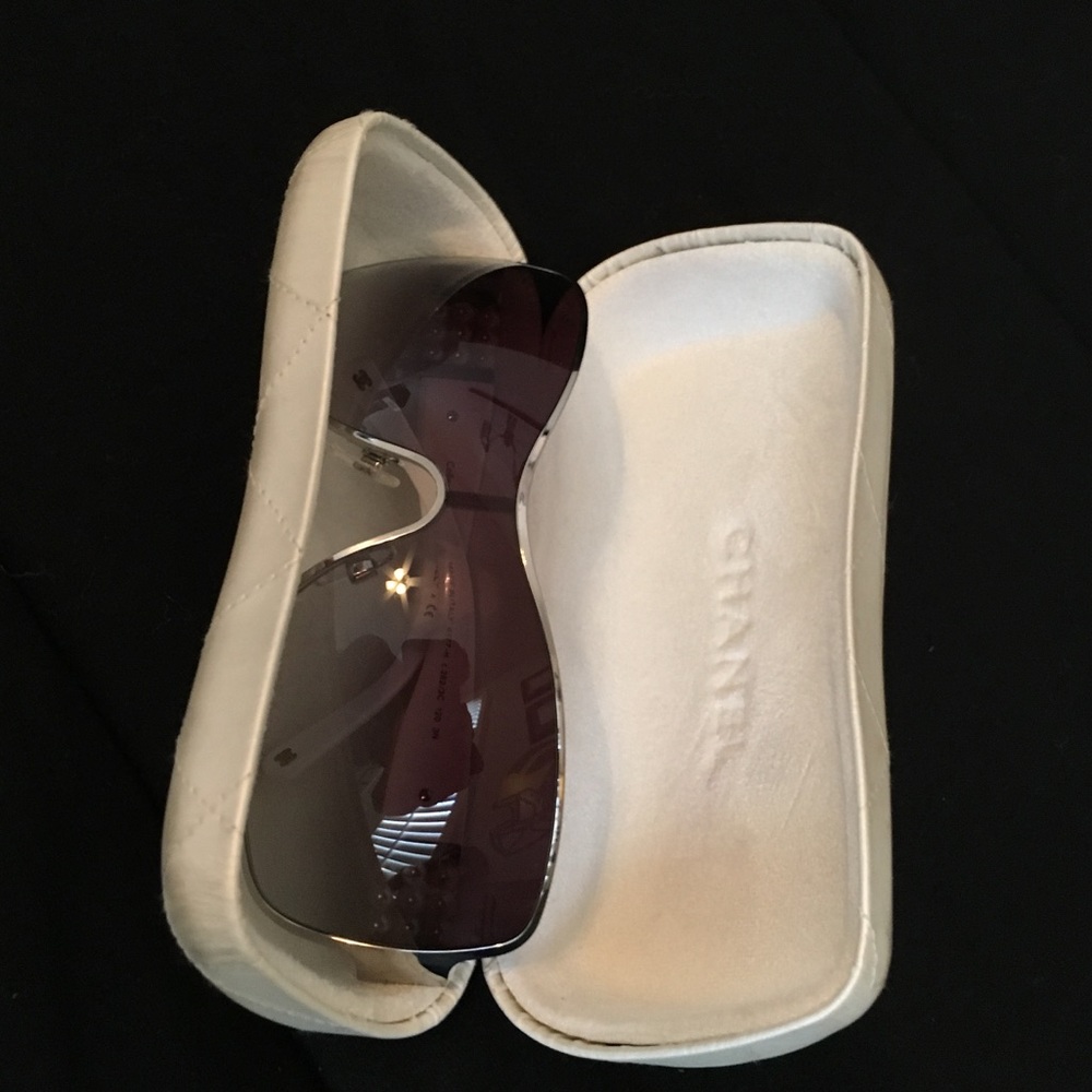 Gorgeous Chanel Pearl Sunglasses