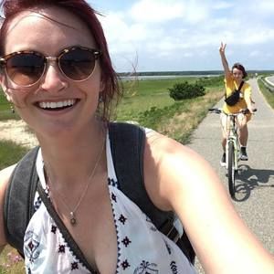 Meet your Posher, Hannah