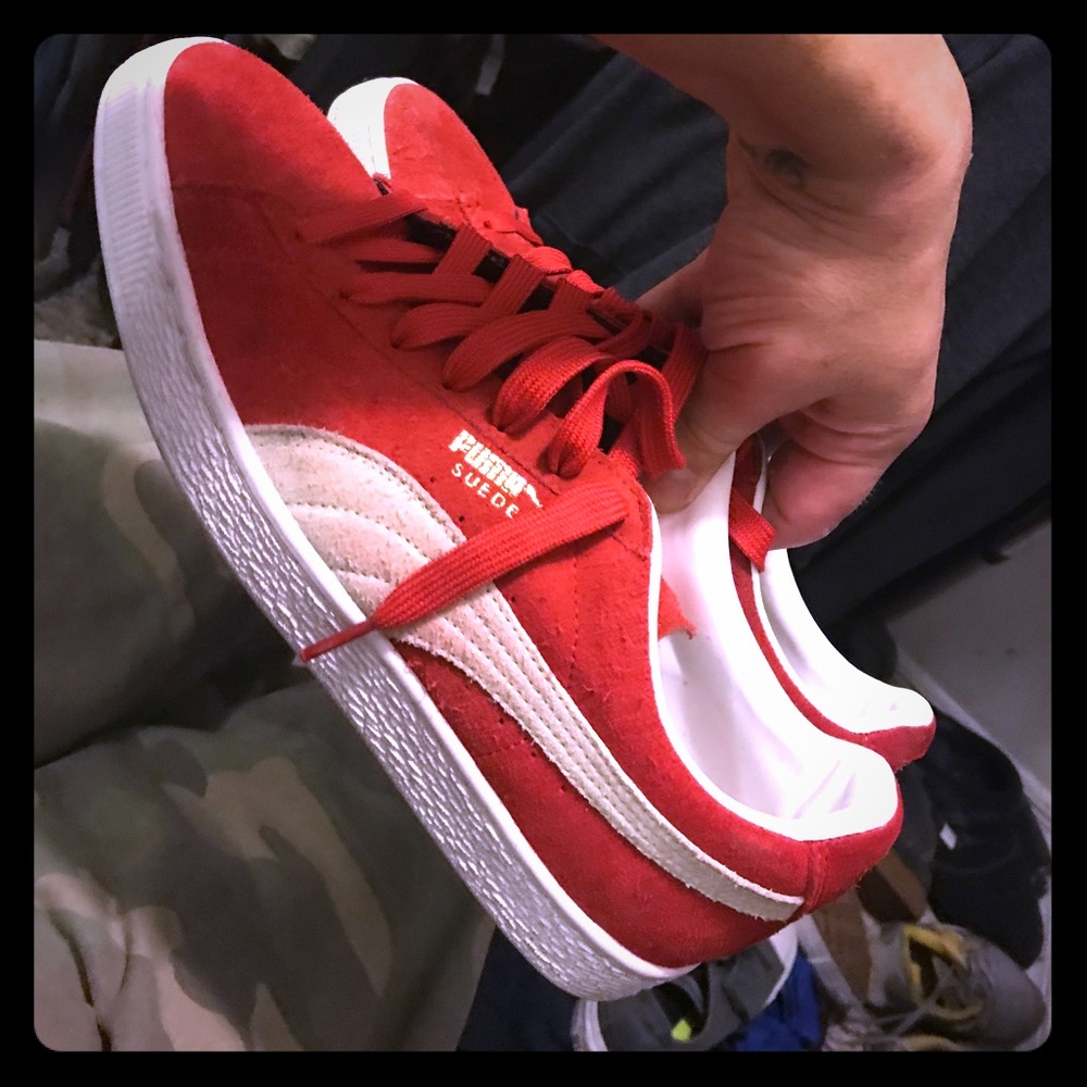 Brand new men's red puma classic